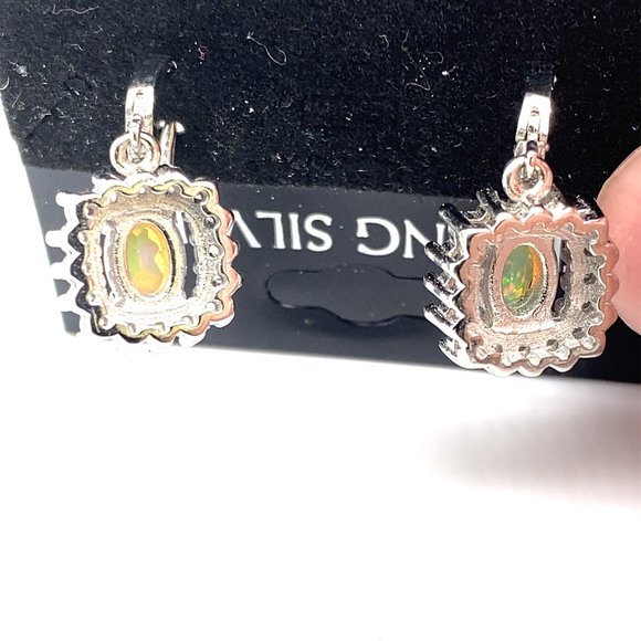 Welo Opal 1.55ct Platinum Finish Silver Earrings - Picture 5 of 6